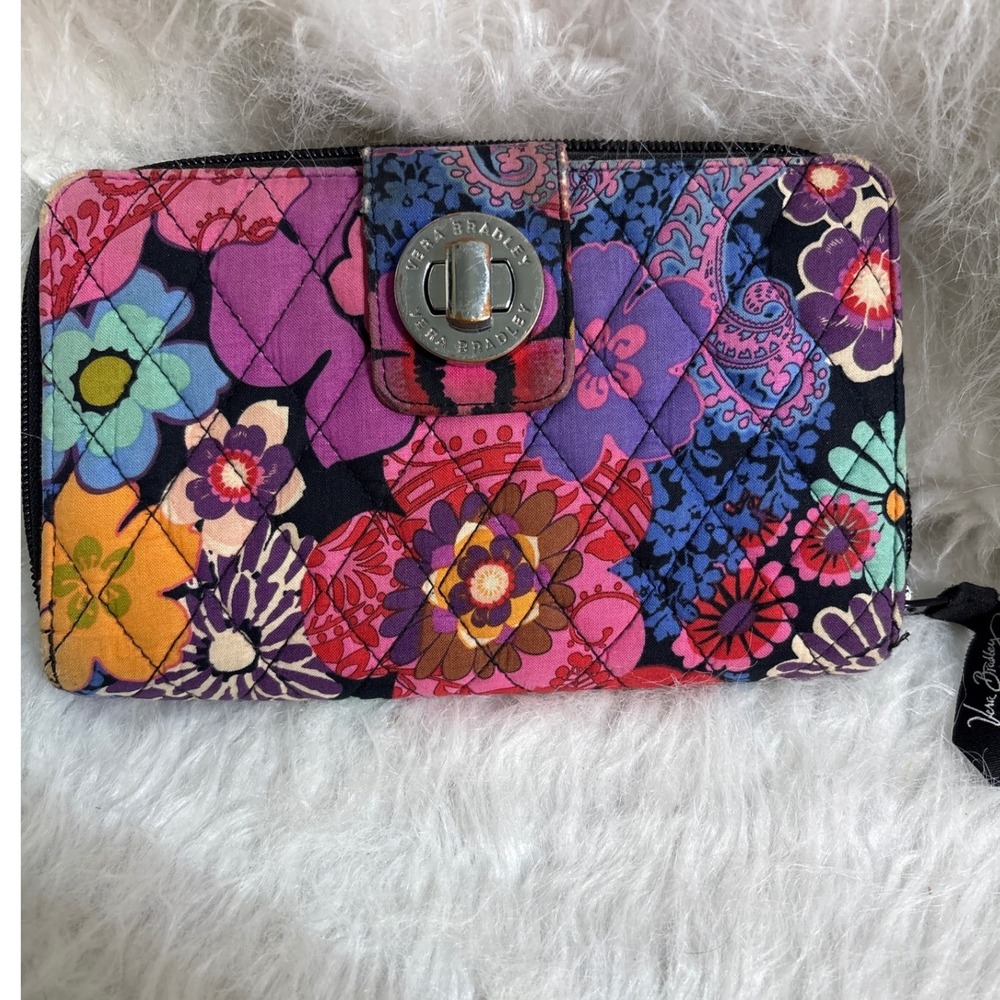 Vera Bradley Quilted Floral‎ Paisley Turn Lock Zip Around Wallet Multicolor